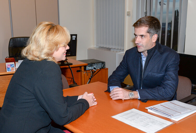 Corina CRETU, EU Commissioner for Regional Policy meets with Kostas BAKOYANNIS, Governor of the Region of Central Greece