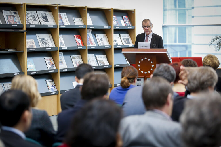 Fotografija 12: EPRS Policy Roundtable: ' The EU's Global Strategy: from Vision to Action '