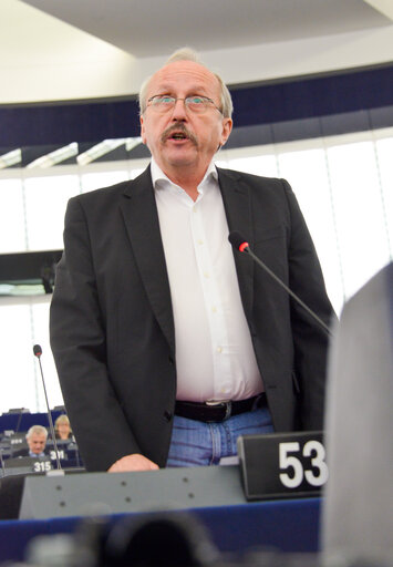 Fotografi 19: Plenary session week 43 2016 in Strasbourg - EU mechanism on democracy, the rule of law and fundamental rights.