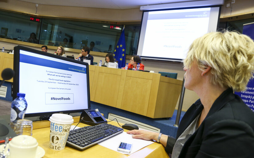 Foto 6: What will we be eating in 2025 ?  EP seminar on Novel foods.