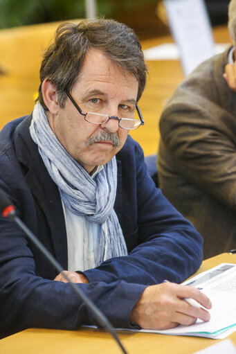 Foto 22: EPRS - roundtable : ' INEQUALITIES IN EUROPE '