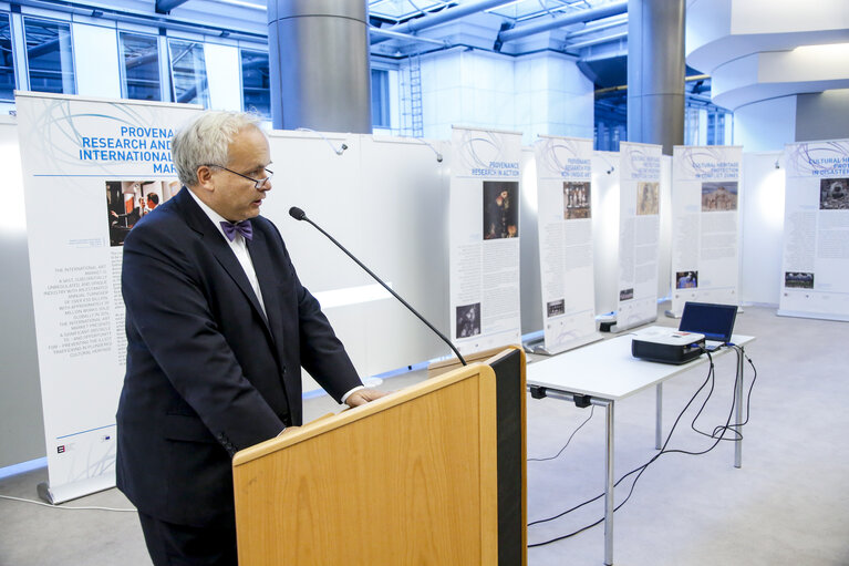 Fotografie 14: Exhibition ' Importance of provenance research to cultural heritage protection '