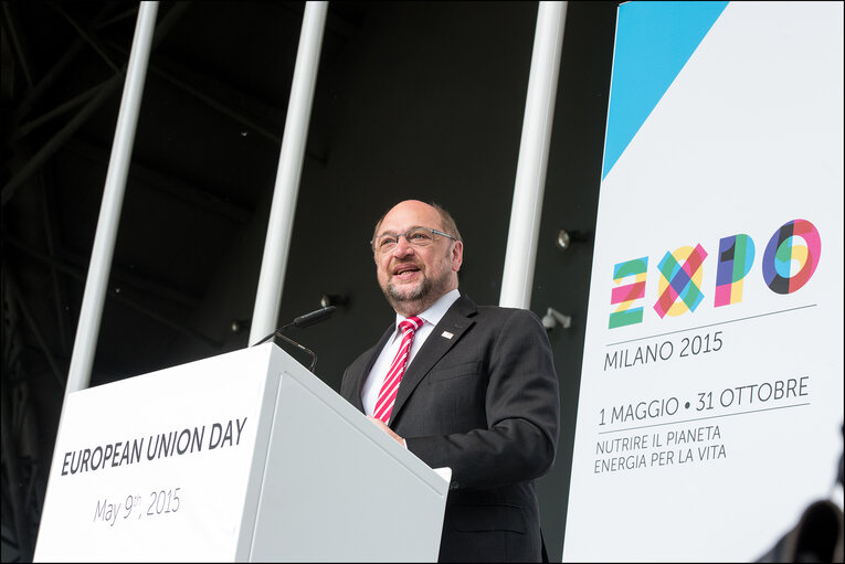 Снимка 47: Martin SCHULZ - EP President and High Representative of the Union for Foreign Affairs and Security Policy take partin Citizens' Dialogue at Expo Milan and inaugurate EU Pavilion on the Europe Day