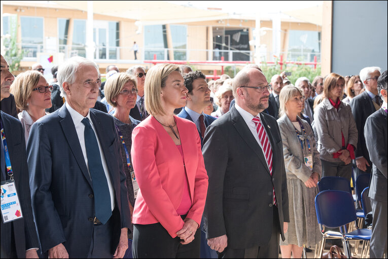 Снимка 44: Martin SCHULZ - EP President and Federica MOGHERINI, High Representative of the Union for Foreign Affairs and Security Policy take partin Citizens' Dialogue at Expo Milan and inaugurate EU Pavilion on the Europe Day