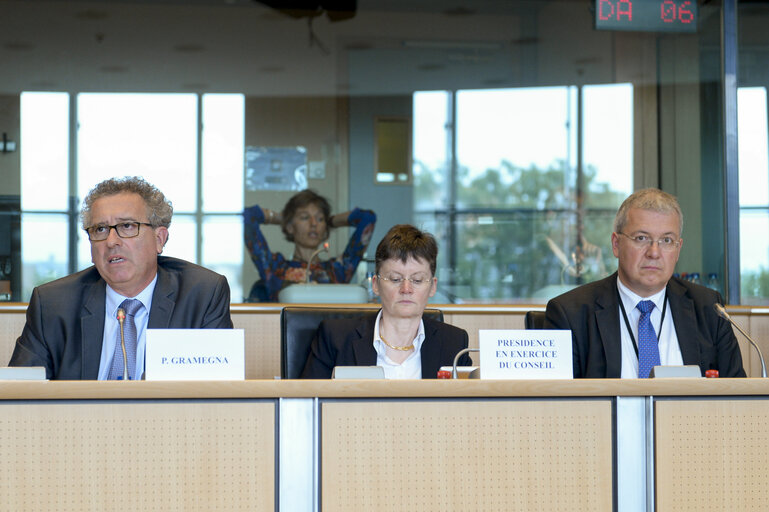 Fotografie 14: ECON committee meeting