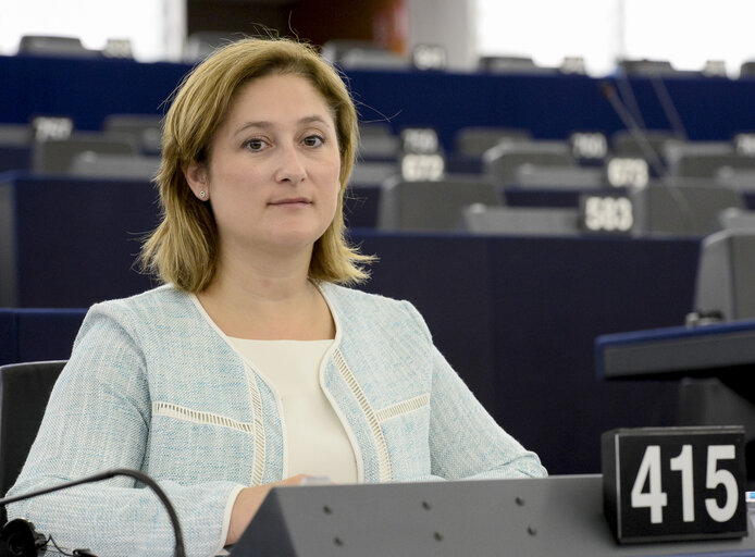 Fotogrāfija 2: Cachia Therese COMODINI in plenary session week 28 2015 in Strasbourg