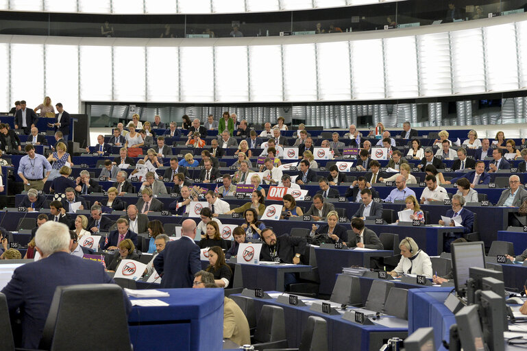 Fotagrafa 8: Plenary session week 28 2015 in Strasbourg