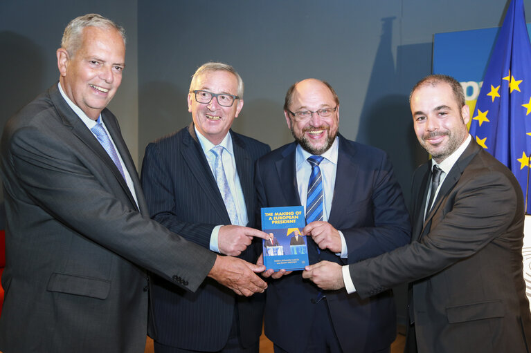 Nuotrauka 2: Presentation of the book: ' The Making of a European President ' in presence of EP President and EC President