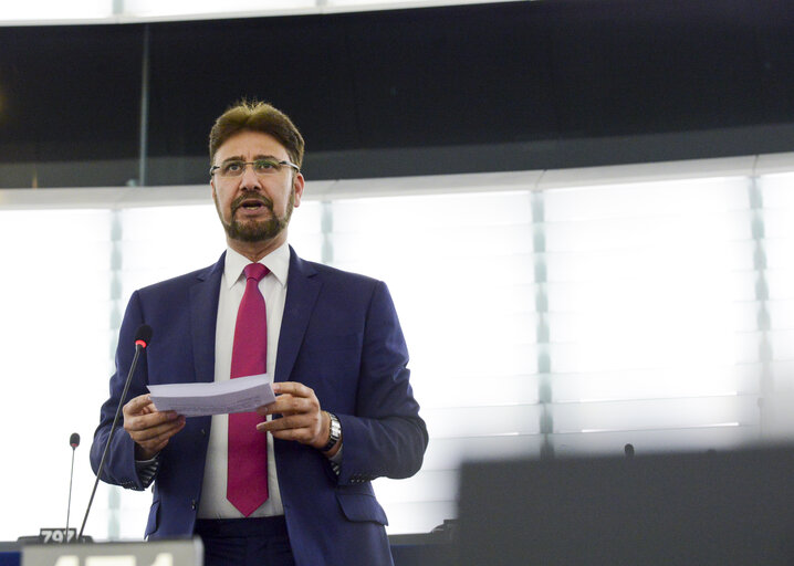 Foto 17: Plenary session week 37 2015 in Strasbourg - Iran nuclear agreement