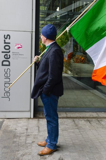 Fotografija 26: Farmers demonstration in front of the European Institutions