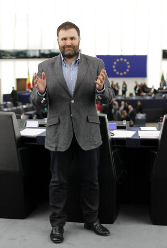 Fotografija 8: Sion SIMON in plenary session week 37 2015 in Strasbourg