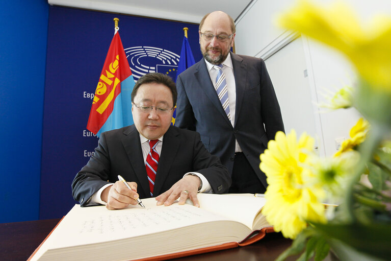 Φωτογραφία 22: Official visit of the President of Mongolia to the European Parliament in Strasbourg - Protocol room