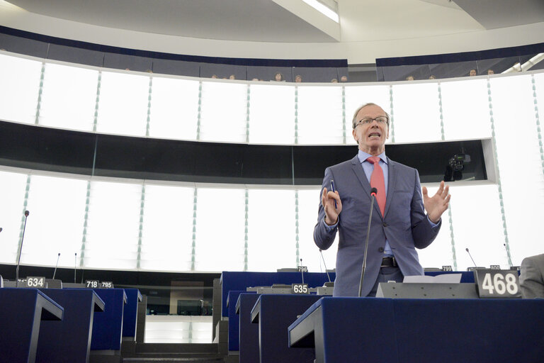 Fotografia 48: Plenary session week 24 2015 in Strasbourg- State of EU-Russia relations