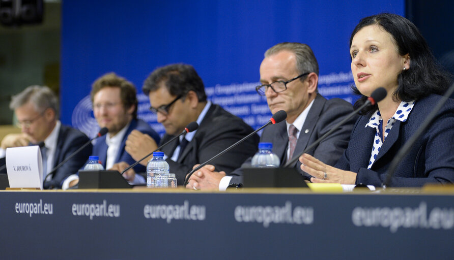 Press conference on data protection