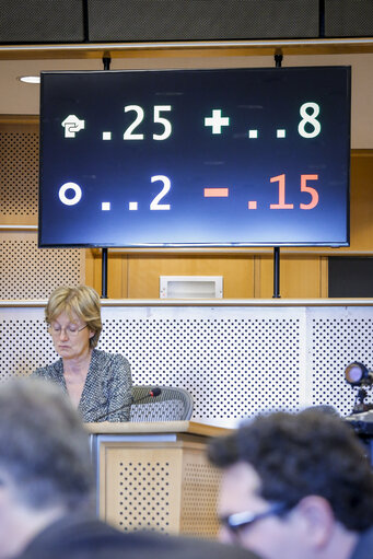 Photo 3 : JURI  Vote on the harmonisation of certain aspects of copyright and related rights in the information society