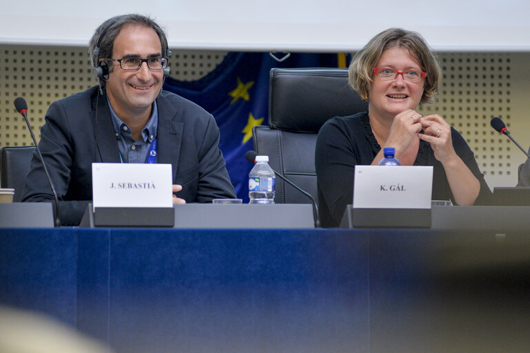 Fotografija 2: Meeting of the Minority Intergroup