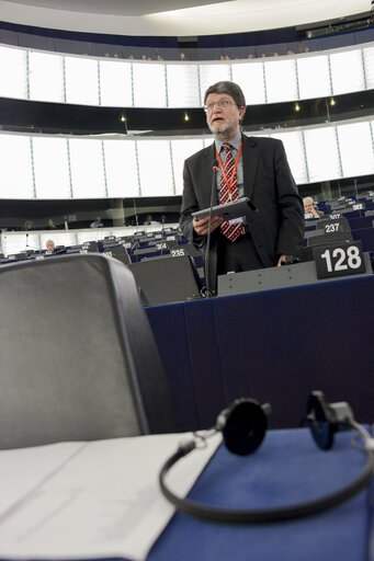 Fotografia 44: Plenary session week 24 2015 in Strasbourg- State of EU-Russia relations