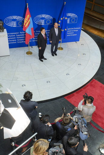 Photo 1 : EP President welcomes the President of Mongolia