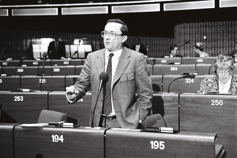 Fotografija 3: Plenary Session in Strasbourg in March 1987