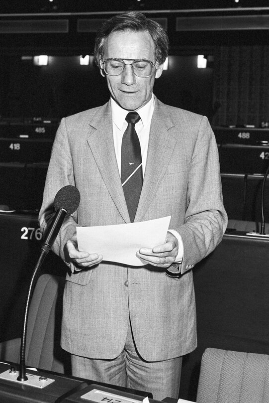 MEP Petrus A.M. CORNELISSEN in the hemicycle