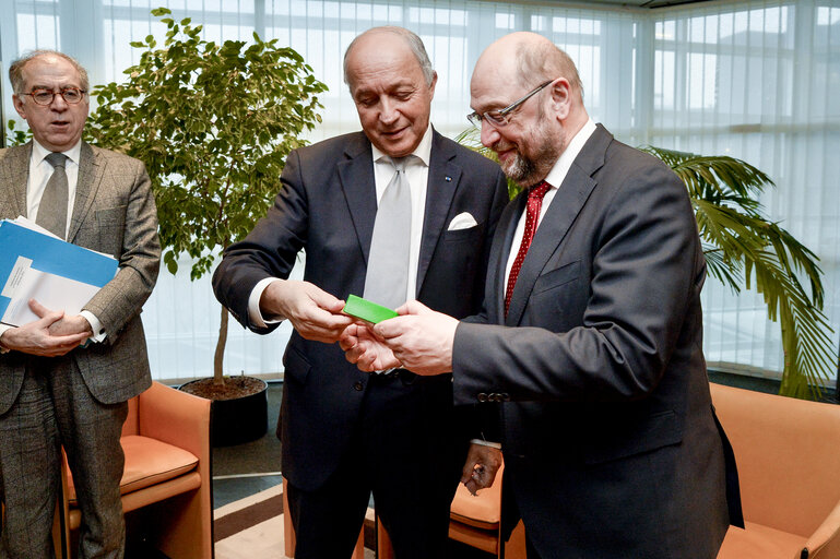 Fotografie 2: Martin SCHULZ - EP President meets with Laurent FABIUS, french Minister of Foreign Affairs and International development