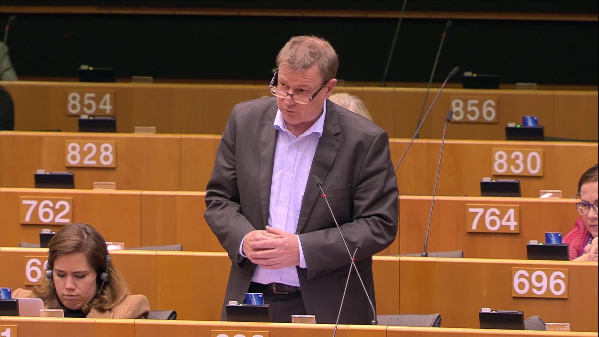 Debate on the European Green Deal: MEPs debate (1/2) (14:57 - 15:33)