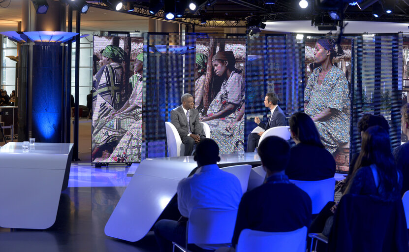 Fotografi 8: ' Libre-échange ' recording in the presence of the Sakharov Prize Laureate 2014, RTBF ( Belgian television ) in the ASP Agora studio