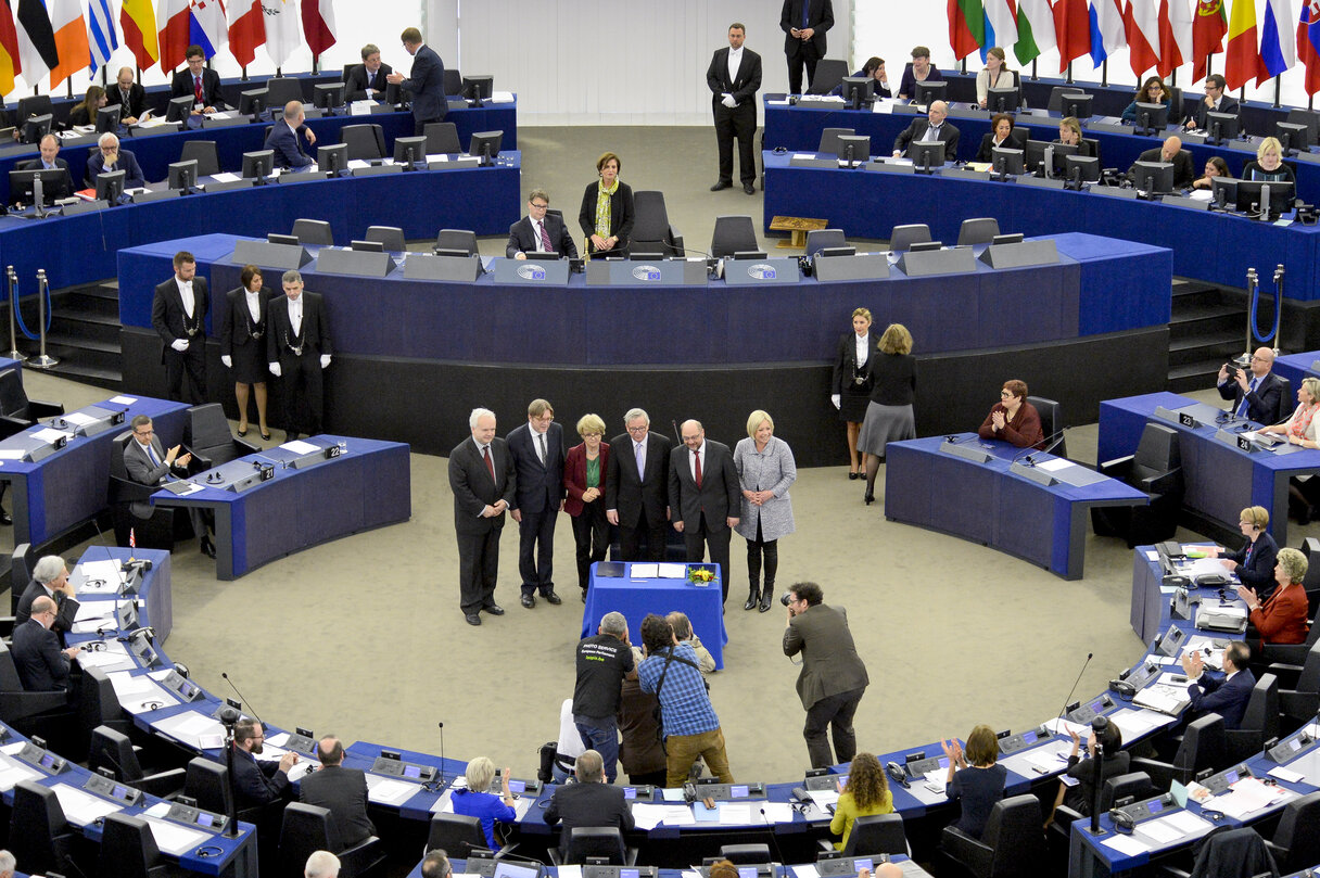 Signature of BLM (Better Law Making) agreement in plenary session week 15 2016 in Strasbourg