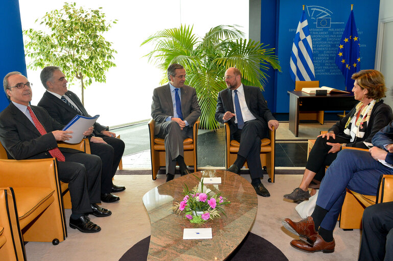 Official visit of the Prime Minister of Greece to the European Parliament in Strasbourg  Signature of the distinguished visitors book