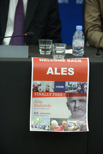 Fotografia 19: Press Conference - Finally Free : Ales BIALIATSKI