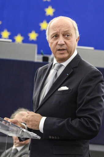 Foto 1: Plenary session week 03 2016 - Laurent FABIUS -  French Minister for Foreign affairs and International Development addresses the plenary on the Paris Climate Conference - Cop 21