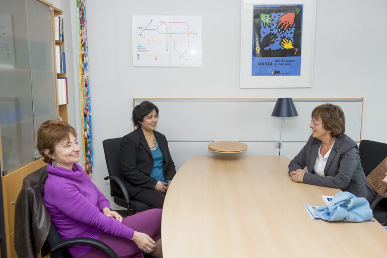 Снимка 3: EP Green Vice President meets with the 1994 Sakharov prize laureate