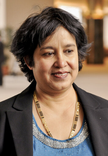 Fotografie 8: Interview of Taslima NASREEN, 1994 Sakharov Prize Laureate