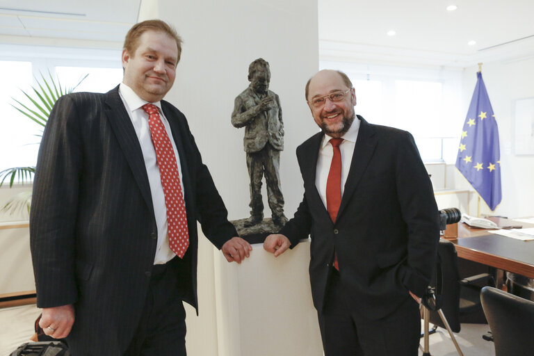 Fotografija 1: Martin SCHULZ EP President meets with Ivari PADAR MEP