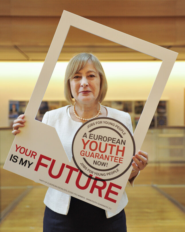 A European Youth Guarantee now. your future is my future campaign