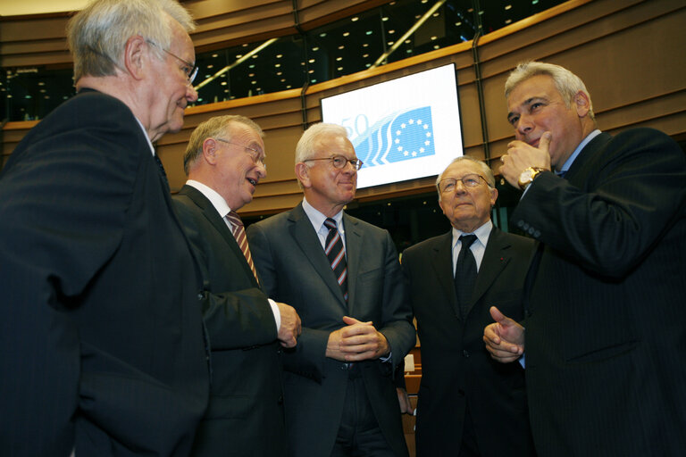 Foto 17: Formal sitting of the European Economic and Social Committee (EESC) for its 50th anniversary in presence of EP President and EC President