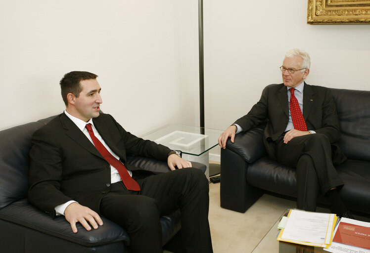 Photo 2 : EP President meets with the acting Speaker of the Serbian Parliament.