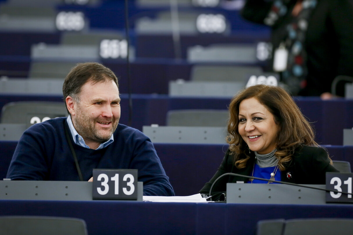 Neena GILL and Sion SIMON in the EP in Strasbourg