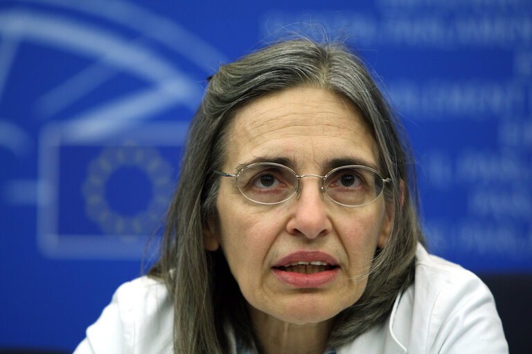 Foto 2: Marie PANAYOTOPOULOS-CASSIOTOU at the EP in Strasbourg.