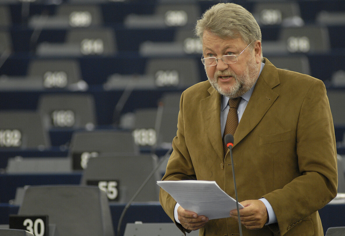 Robert GOEBBELS in plenary session in Strasbourg.