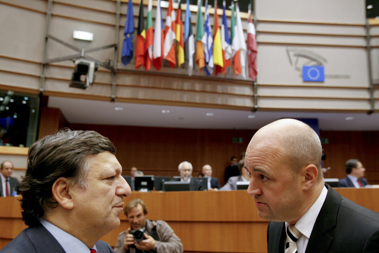 Session plénière      Plenary session   REINFELD Fredrik, 2009, Présidence du Conseil européen, SE-SUEDE, Parlement européen à Bruxelles, Barroso José Manuel Durao 07-10-2009