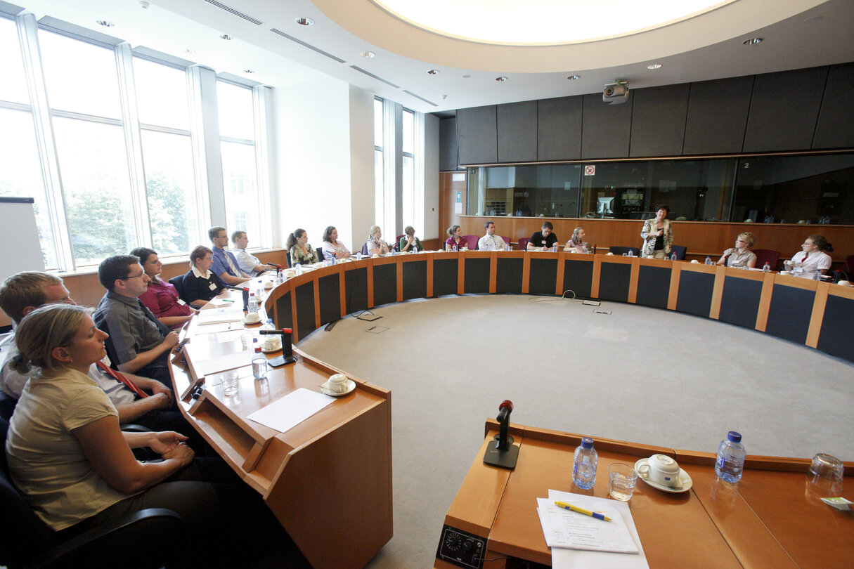 MEP Elisabeth Jeggle receives German experts