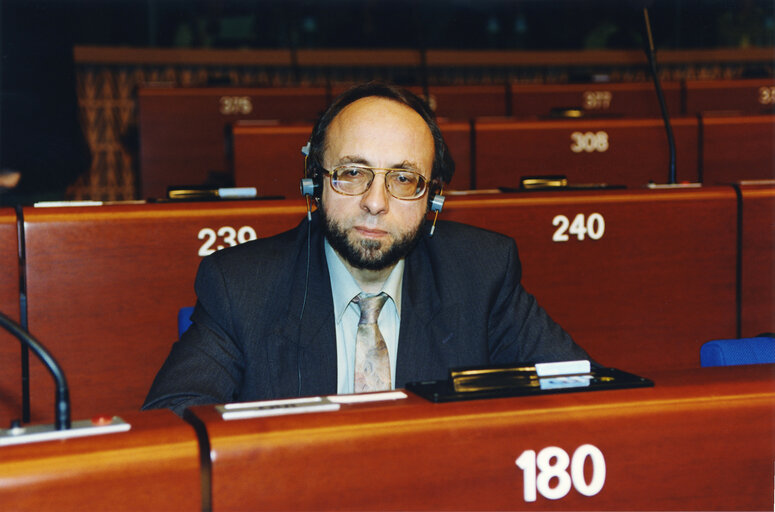 Portrait of Jean QUERBES in the hemicycle