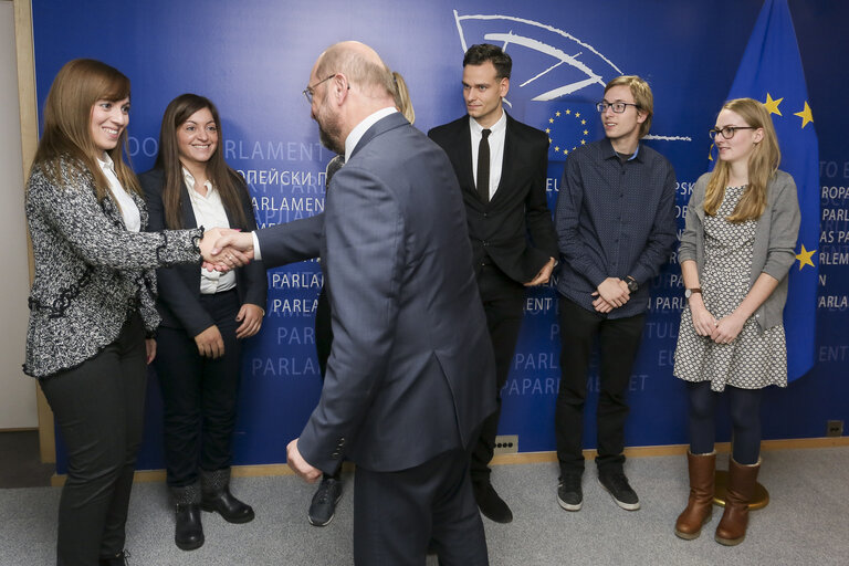 Fotagrafa 9: Martin SCHULZ - EP President meets with winners of Charlemagne Youth Prize