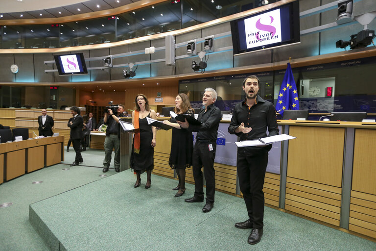 Photo 38 : Awarding of the European Book Prize