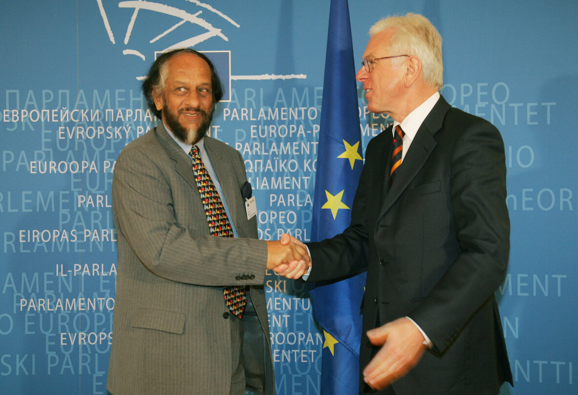 EP President meets with the 2007 Nobel Peace Prize winner and Chair of the Intergovernmental Panel on Climate Change.