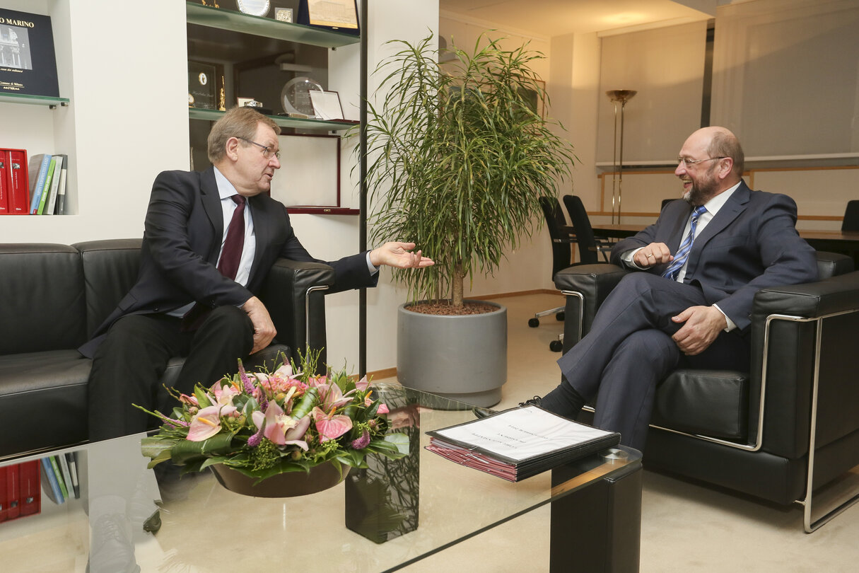 Martin SCHULZ - EP President meets with Poul Nyrup RASMUSSEN, former prime Minister of Denmark