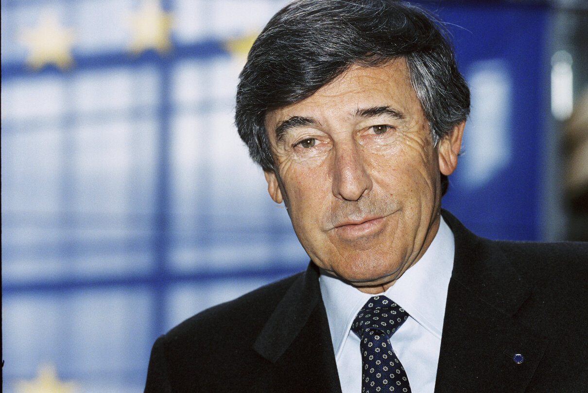 The MEP Umberto SCAPAGNINI in Strasbourg in April 2004.