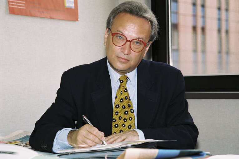 Zdjęcie 1: MEP Hannes SWOBODA at the European Parliament in Brussels