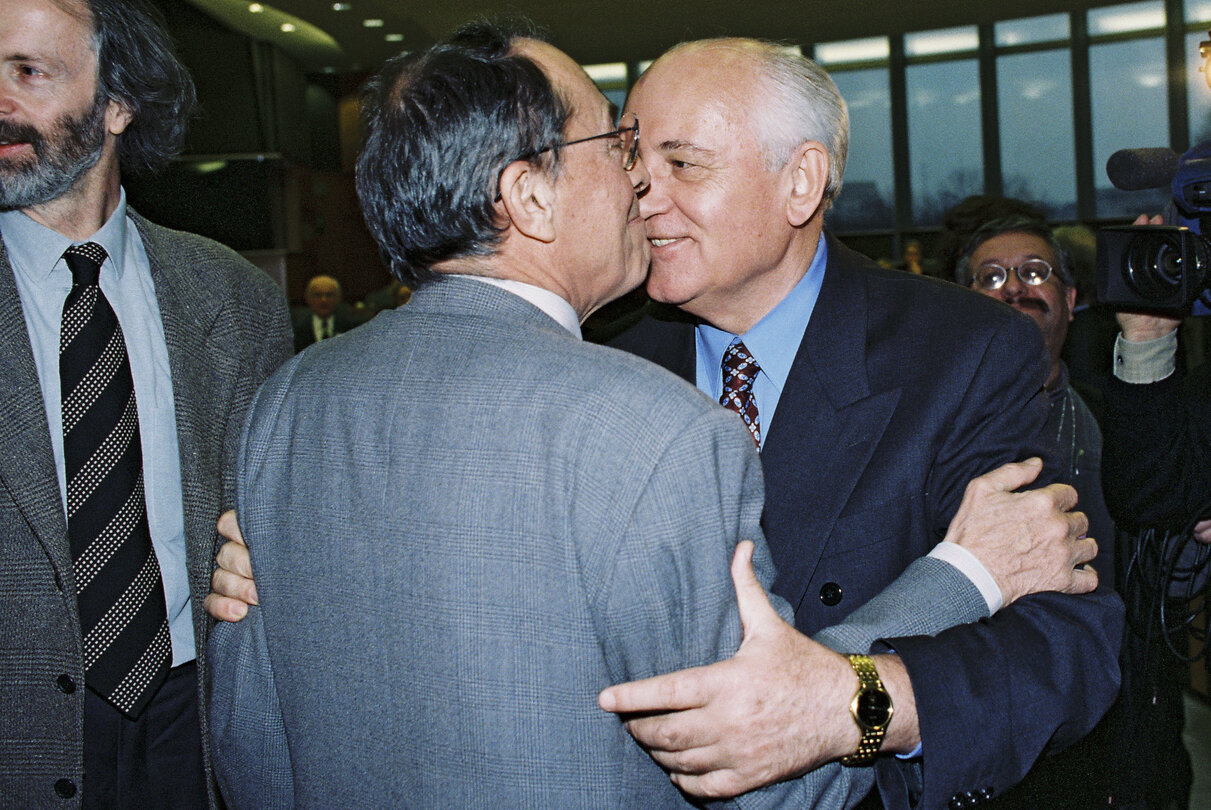 Mikhael GORBATCHEV, the President of the Supreme Soviet visit to the EP in Brussels on December 3, 1998.